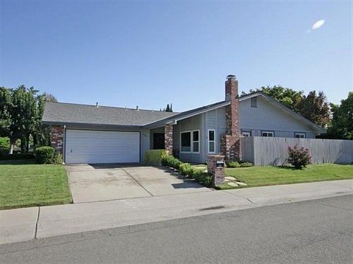 2nd image of 402 Windward Way