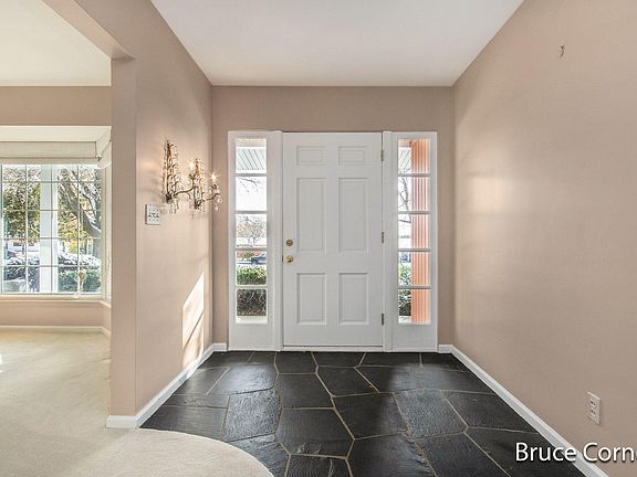 3rd image of 2317 Leonard St NE