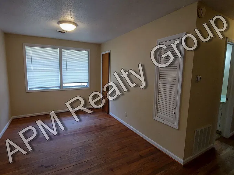 329 Ovanta Rd — Photo 7