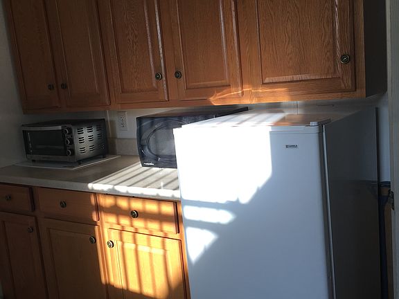 4th image of 26721 Woodmont St