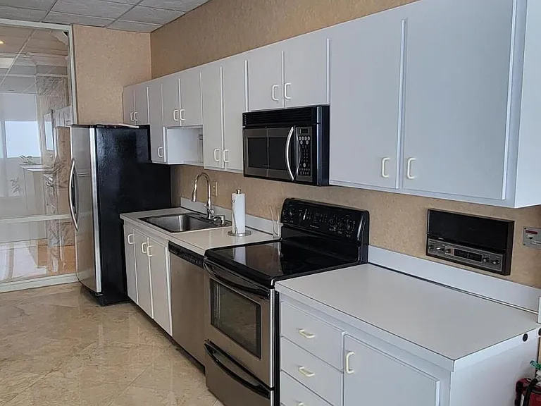 5440 N Ocean Dr #1204 — Photo 33