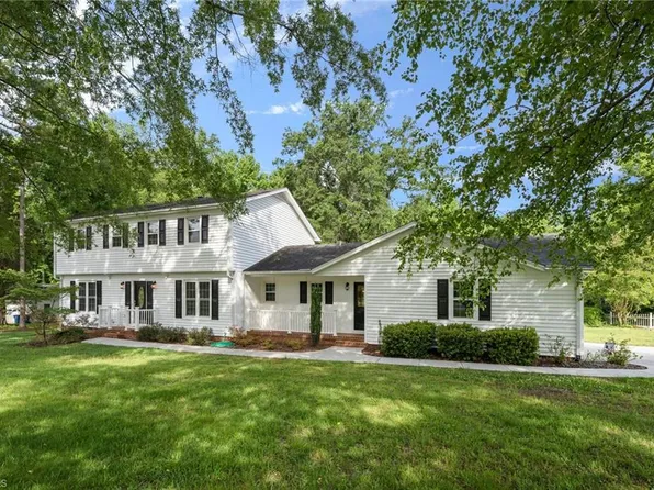 4700 Middleton Dr, Greensboro, NC 27406