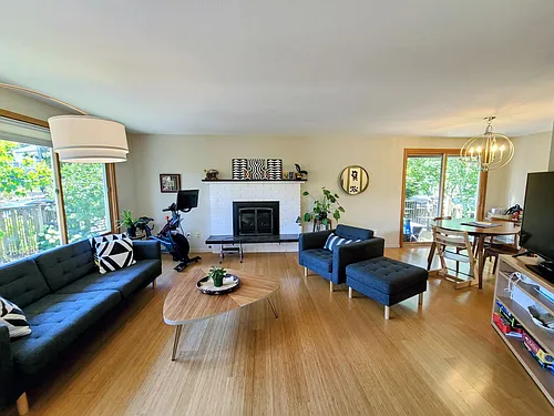 6200 24th Ave NE #1 Photo 1