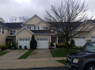 15 Stern Light Dr, Mount Laurel, NJ 08054