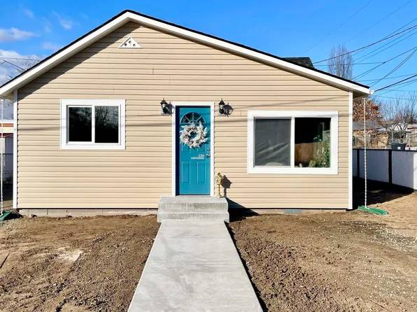 230 N Shoshone St, Wendell, ID 83355