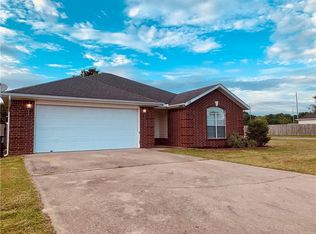 2400 SW 15th St, Bentonville, AR 72713