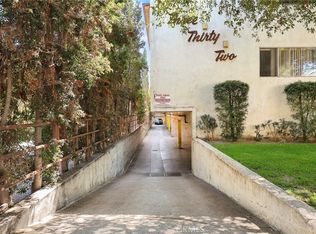332 Riverdale Dr, Glendale, CA 91204