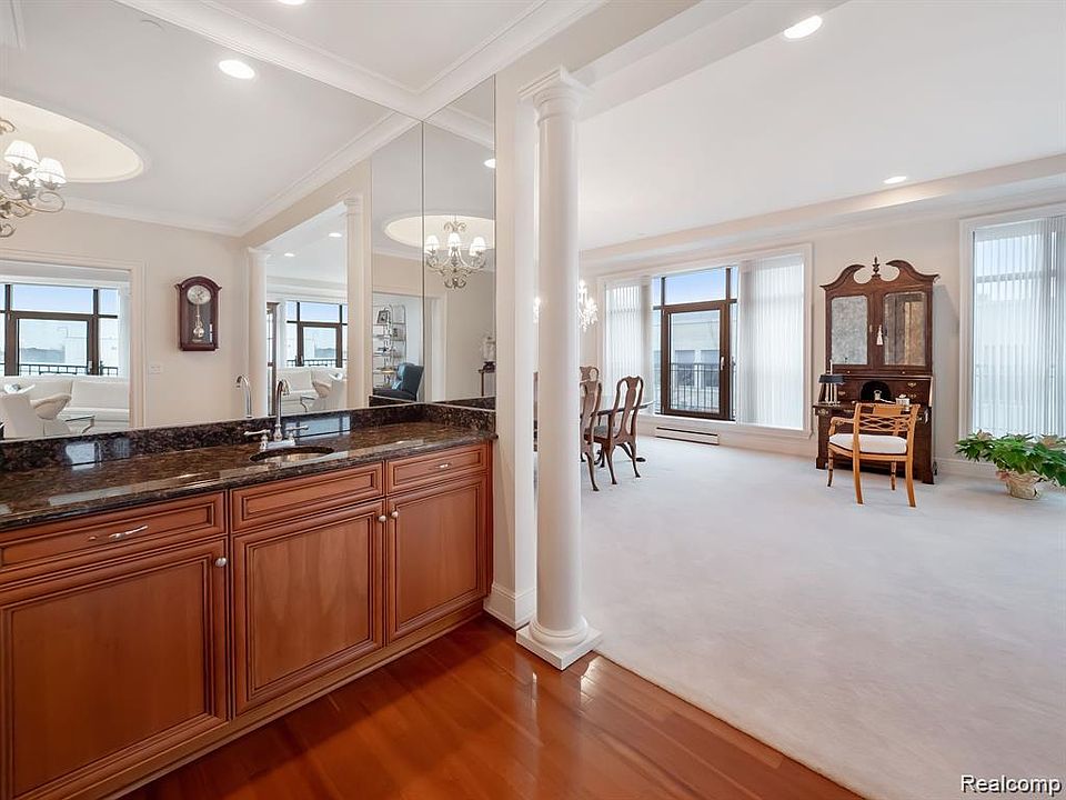 111 Willits St Apt 401, photo 18