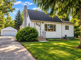 5921 Pheasant Ave, Lansing, MI 48911