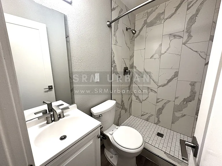 3036 B St #1/4 — Photo 9