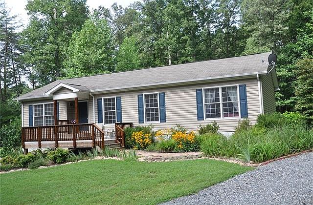 1st image of 250 Cooke Pl