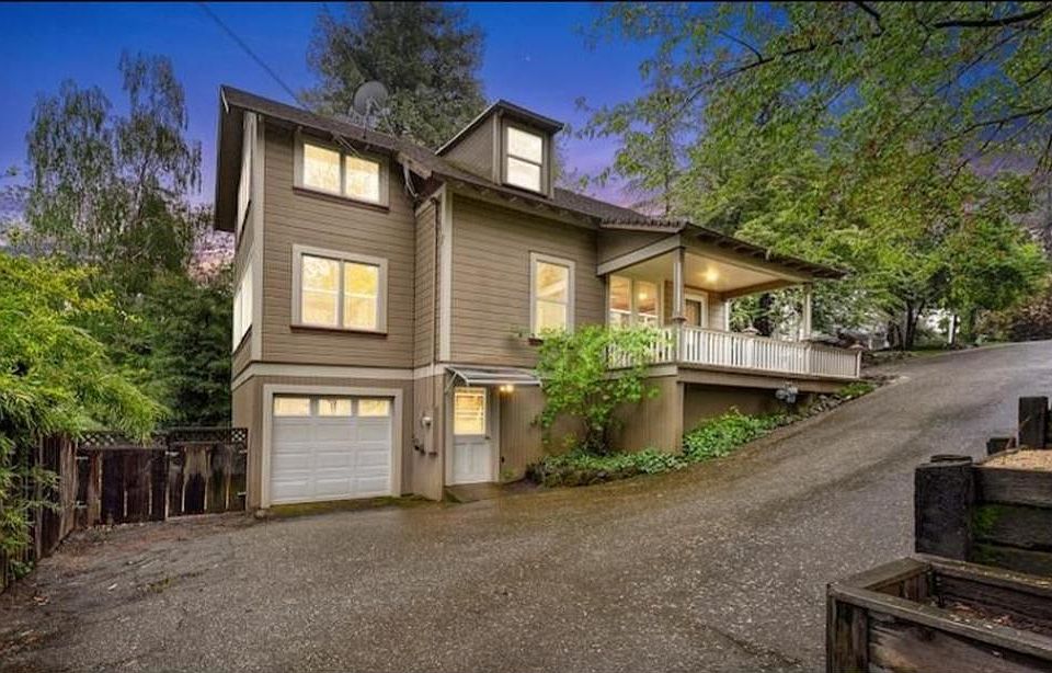 1st image of 375 Linden Ave