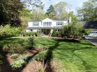 47 Alvin Dr, Norwalk, CT 06850
