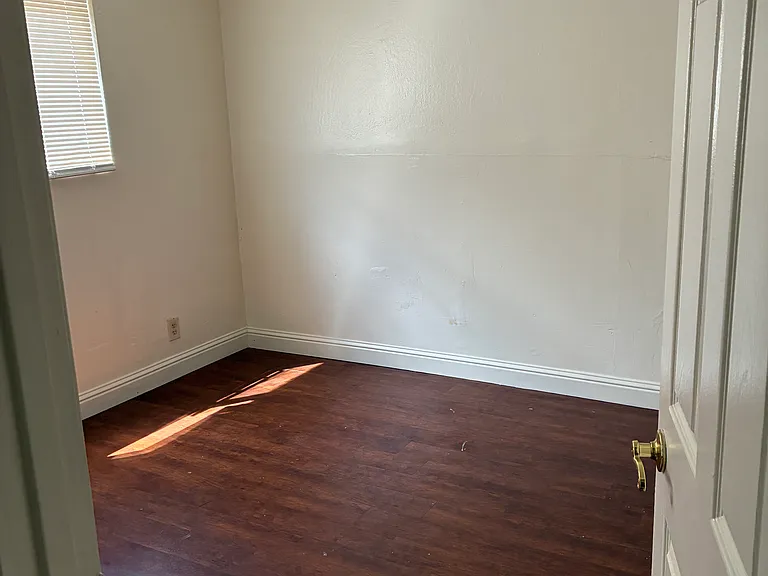 1131 88th Ave #C — Photo 8