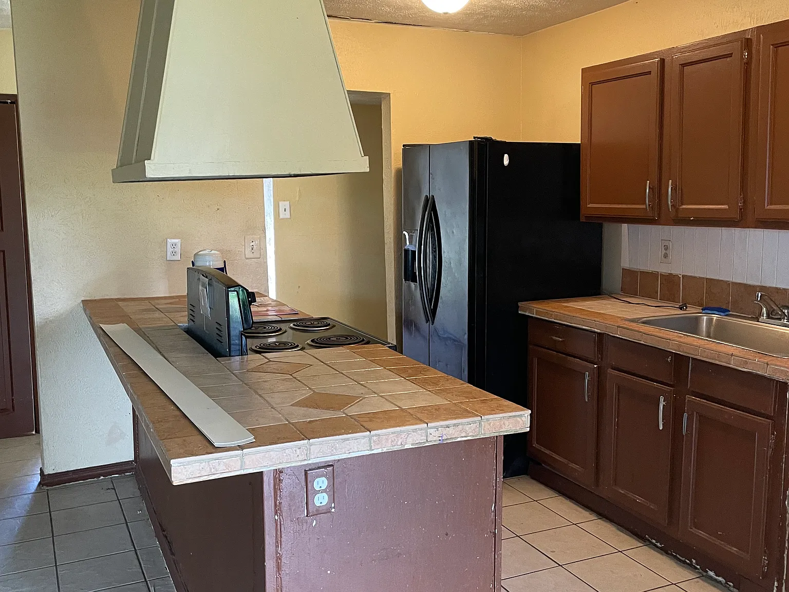 3 bed, 1383 sqft, $1,600 — Photo 3