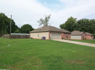 24 Cross St, Mayflower, AR 72106