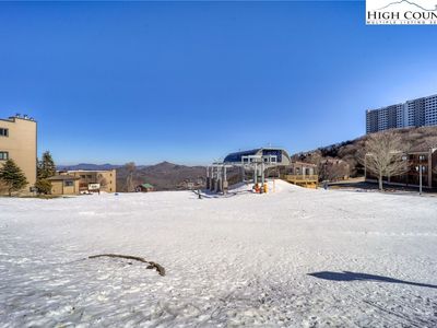 104 Sugar Ski Drive UNIT 422, Banner Elk, NC, 28604