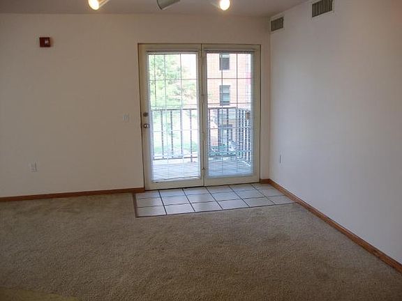 5th image of 1001 W Dayton St APT 1A