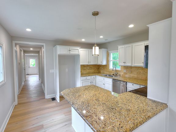 3rd image of 11005 Cornell St