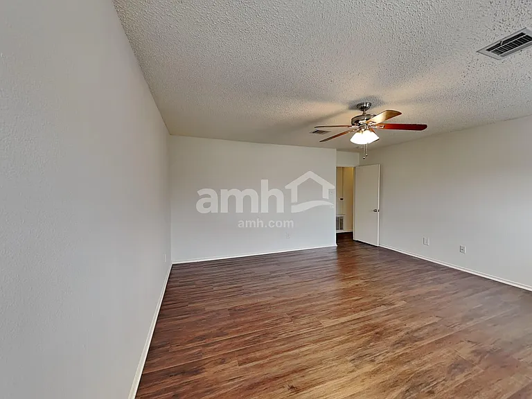 3212 Walleye Way — Photo 11