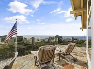 398 Calle De Los Amigos, Pacific Grove, CA 93950