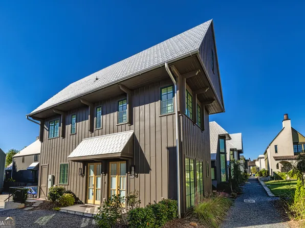 247 Ravenhurst Ln, Fayetteville, GA 30214