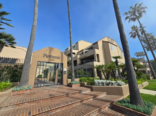 1200 Pacific Coast Hwy, Huntington Beach, CA