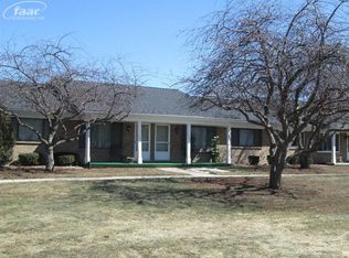 1142 Normandy Terrace Dr, Flint, MI 48532