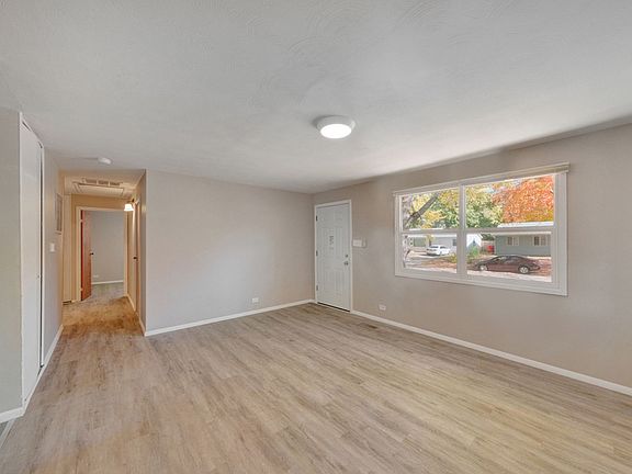 4th image of 1507 Thornton Dr