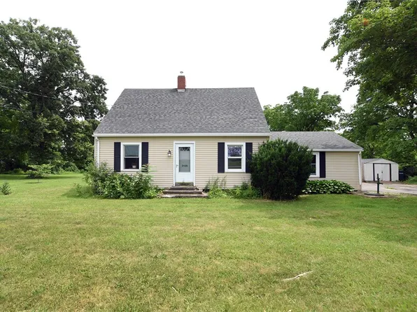 3105 Hickox Rd, Canandaigua, NY 14424