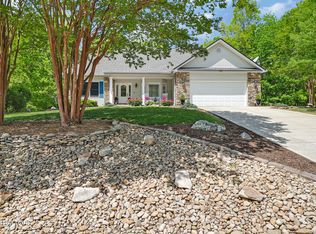 126 Mariners Dr, Fairfield Glade, TN 38558
