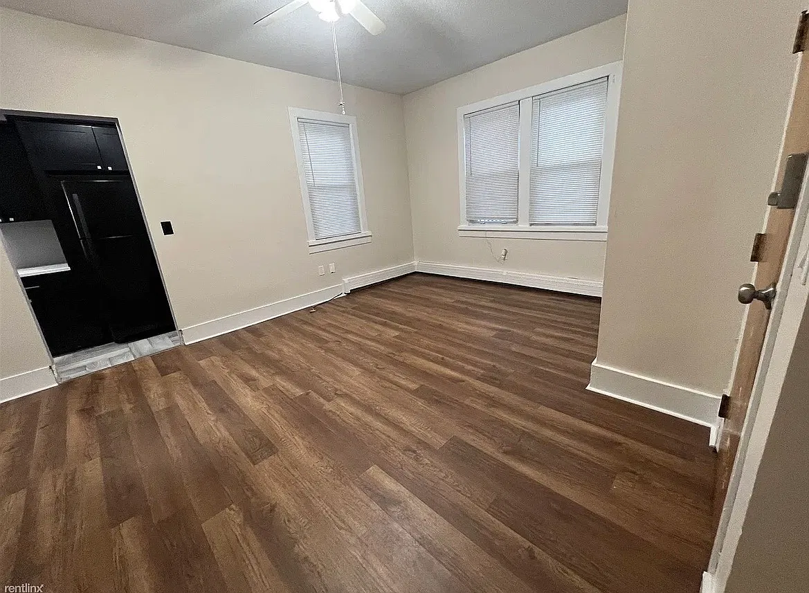 2 bed, 900 sqft, $2,500 — Photo 4