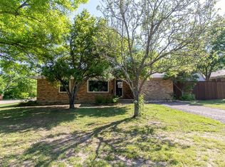 380 New Hope Rd E, McKinney, TX 75071