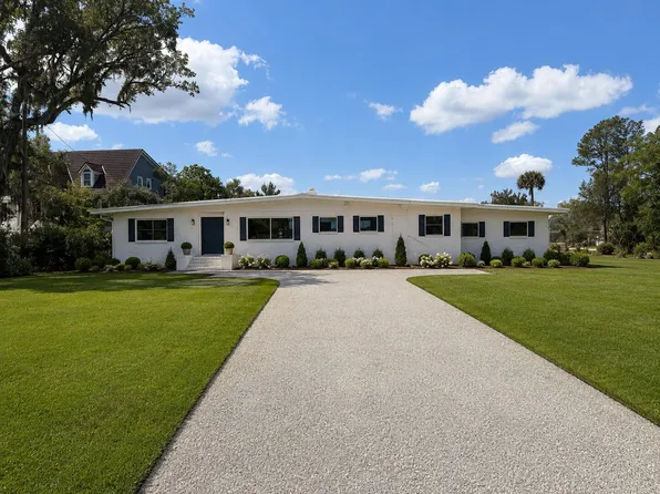 4701 Apple St, North Charleston, SC 29405