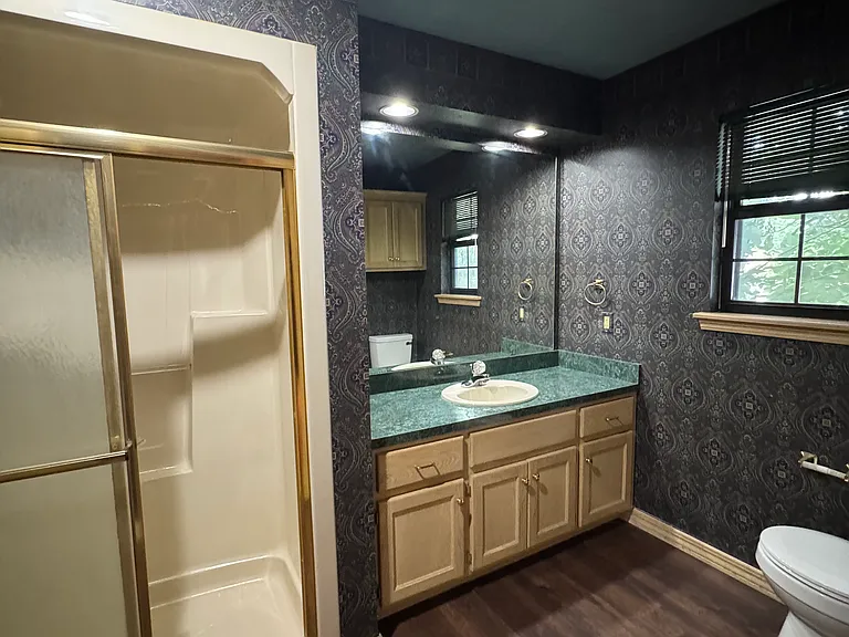 1602 N Bdwy Ave #2 — Photo 6