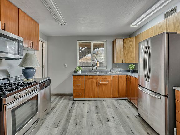 5th image of 9979 S Albury Rd