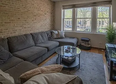 2041 N Leavitt St #2 — Photo 5