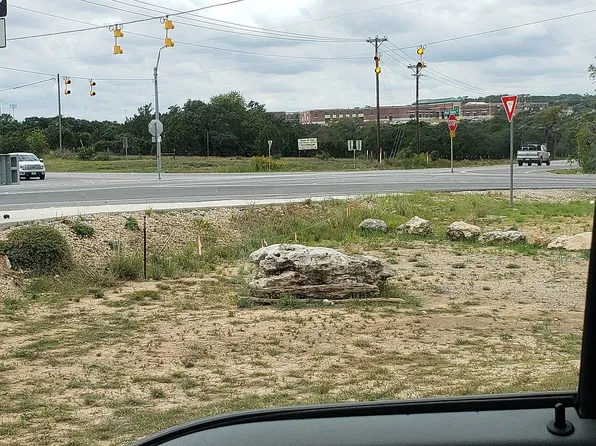 7692 Fm 32, Fischer, TX 78623