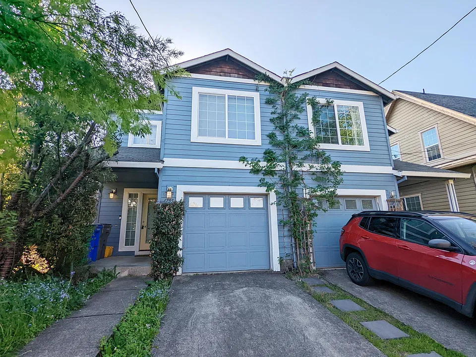 4735 NE 15th Ave