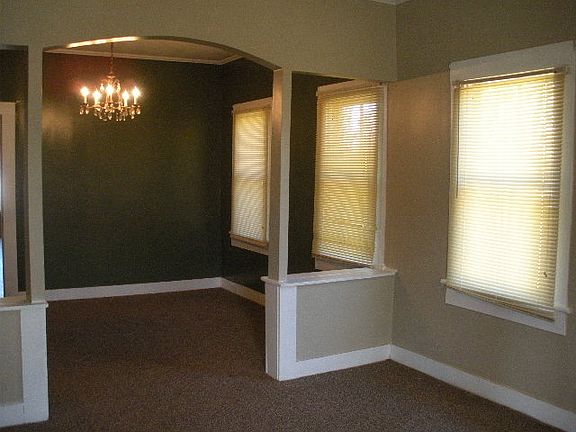 3rd image of 608 S Tillman St