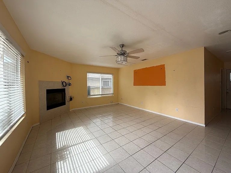 640 Felicita Ave — Photo 13