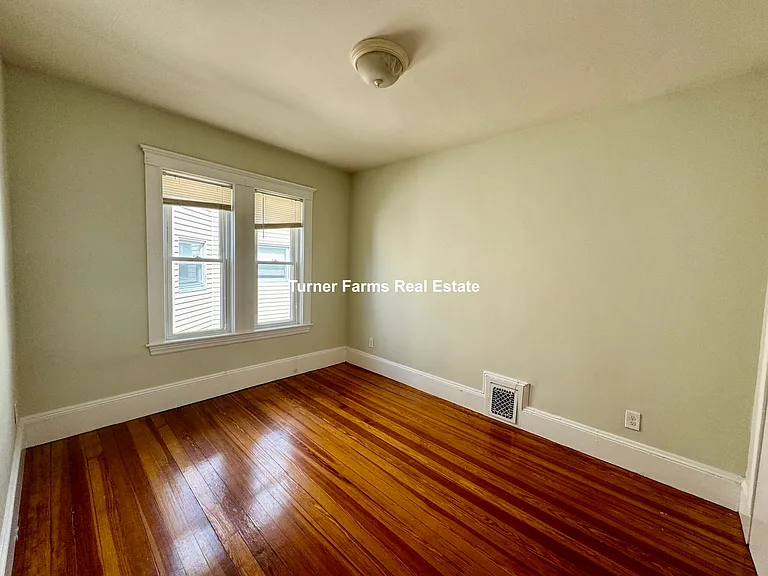 101 Heath St #33 — Photo 4