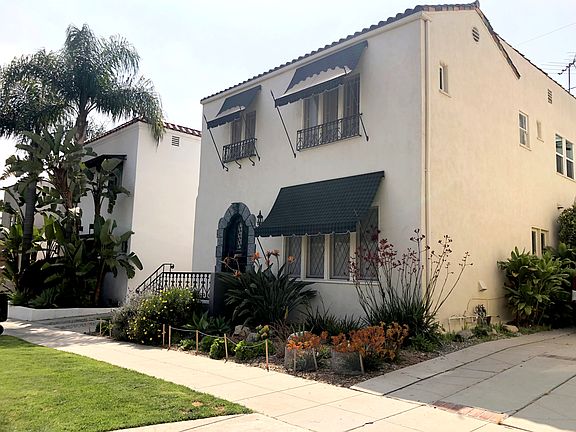 3rd image of 627 N Windsor Blvd