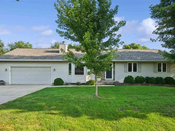 460 B Ave W, Walford, IA 52351