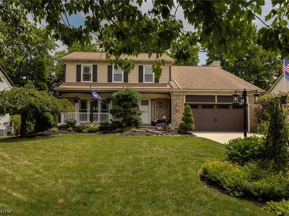 18717 Walnut Dr, Strongsville, OH 44149