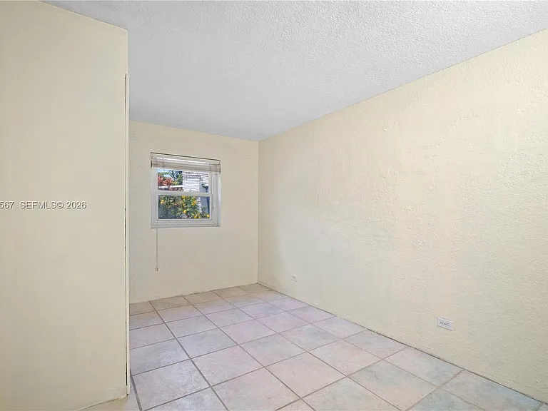 2270 NE 135th Ter — Photo 17