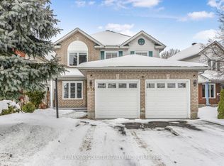 876 Clearcrest Cres, Ottawa, ON K4A3E6