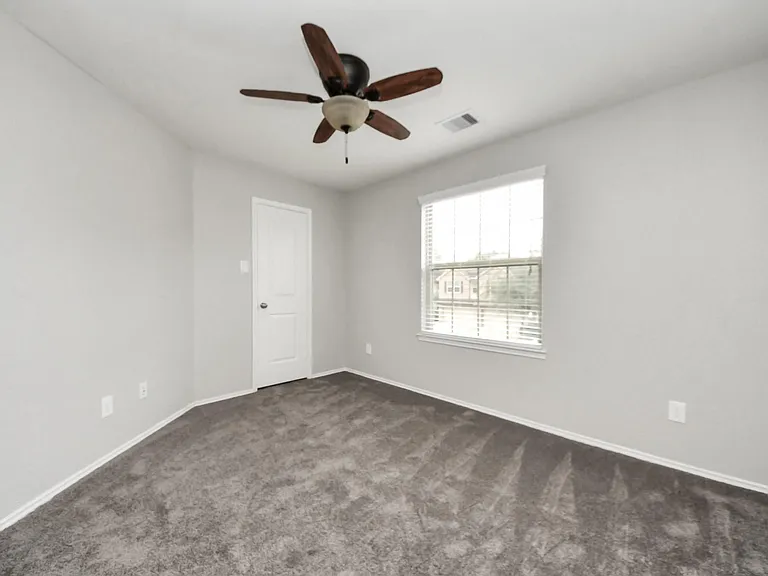 16130 Beachside Pl — Photo 28