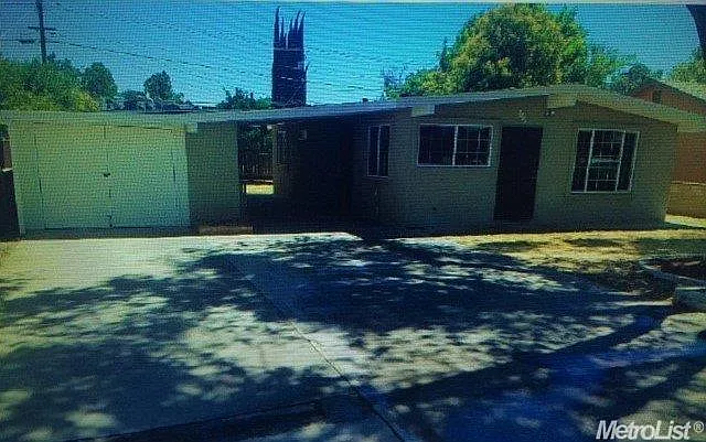 720 Kazmir Ct photo 1