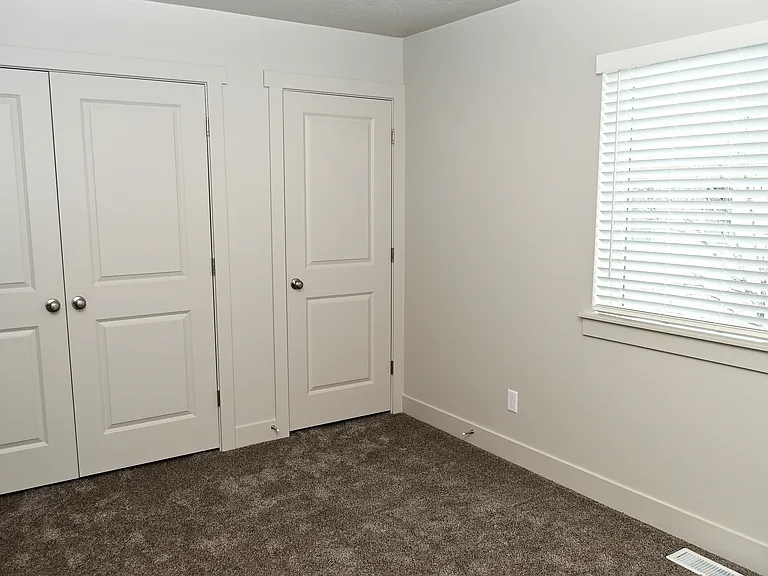 2814 W 450 N #3 — Photo 13